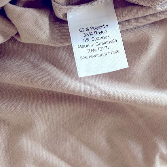 Juniors' SO® 3/4-Sleeve Varsity Tee
by SO size Xs MOCHA FROTH - Picture 11 of 12